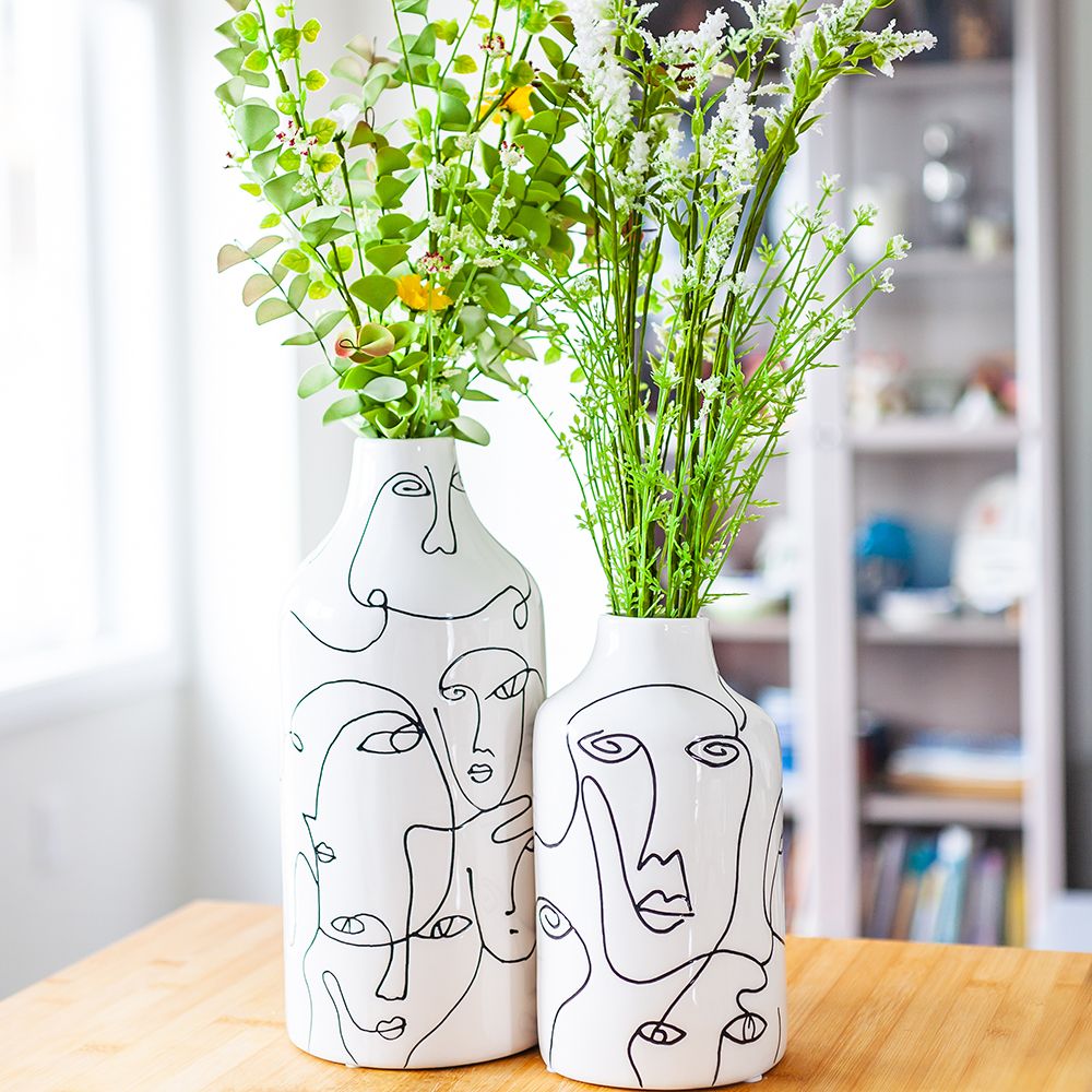 NKS Line - Medium Vase with Faces